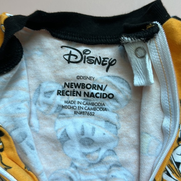 DISNEY NEWBORN ONESIE it’s in Halloween colors with mummy Mickey, candy corn - Picture 9 of 12